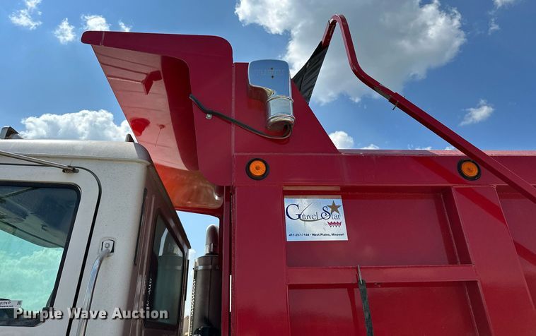 image for item OG9174 2007 Mack  CHN613 dump truck