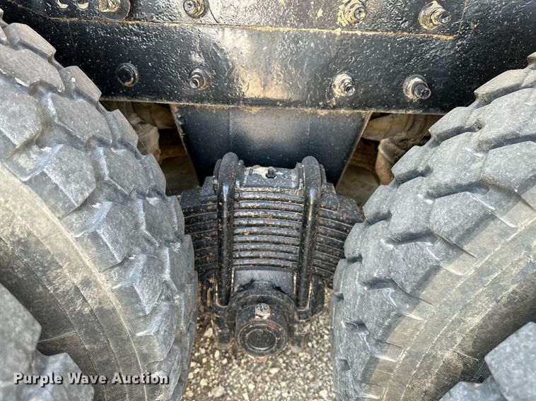 image for item OG9174 2007 Mack  CHN613 dump truck