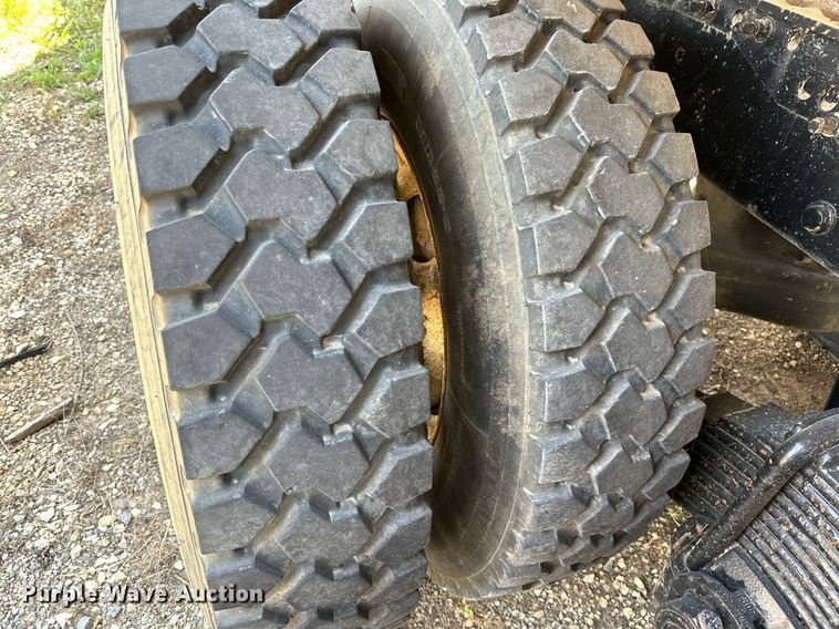 image for item OG9174 2007 Mack  CHN613 dump truck