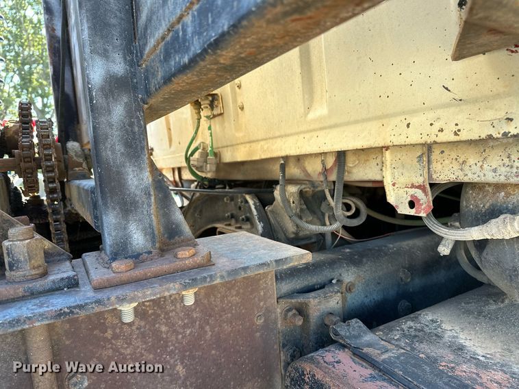 image for item OG9175 1987 Ford LT9000  semi truck