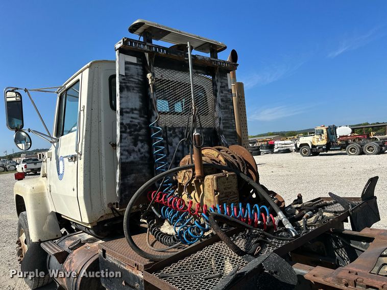 image for item OG9175 1987 Ford LT9000  semi truck