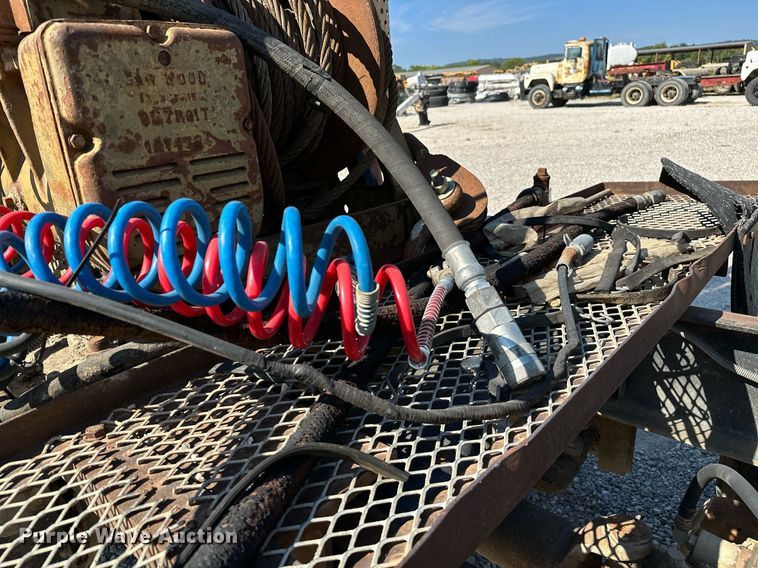 image for item OG9175 1987 Ford LT9000  semi truck