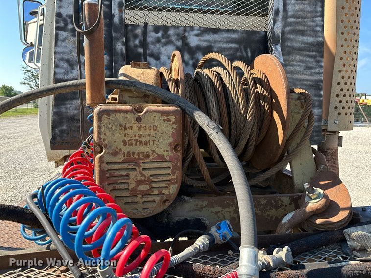 image for item OG9175 1987 Ford LT9000  semi truck