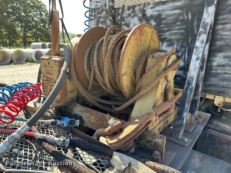 image for item OG9175 1987 Ford LT9000  semi truck