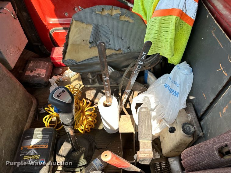 image for item OG9175 1987 Ford LT9000  semi truck