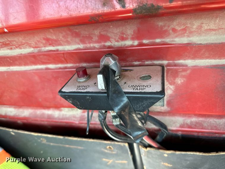 image for item OG9175 1987 Ford LT9000  semi truck