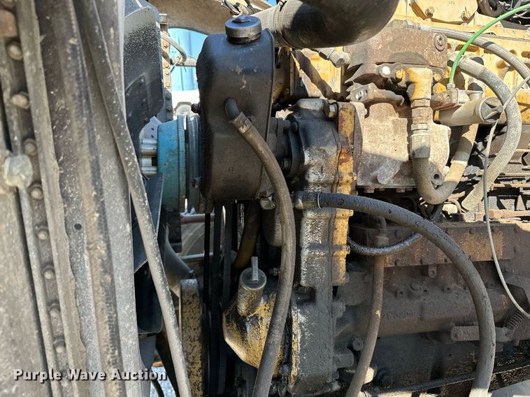 image for item OG9175 1987 Ford LT9000  semi truck