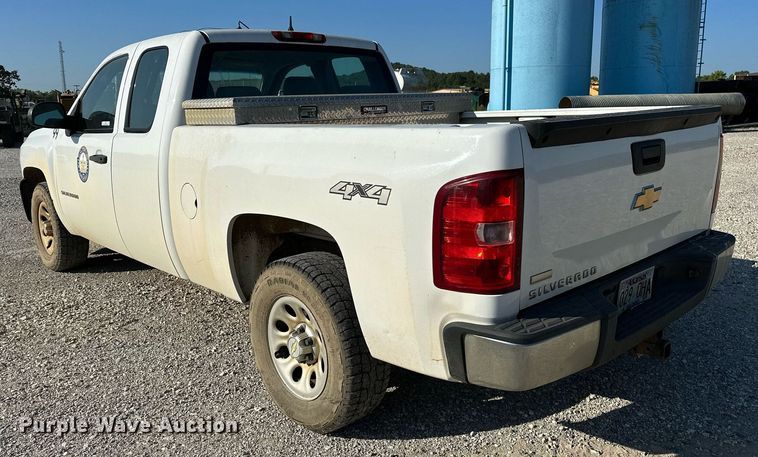 image for item OG9176 2010 Chevrolet Silverado 1500  Ext. Cab pickup truck