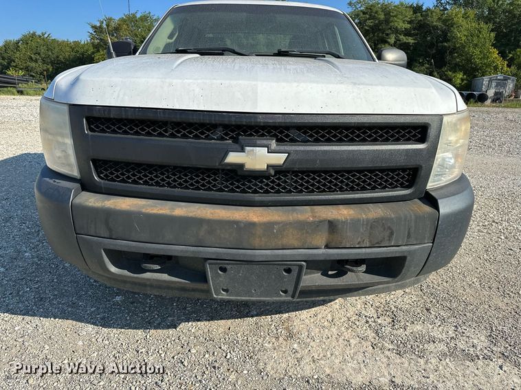 image for item OG9176 2010 Chevrolet Silverado 1500  Ext. Cab pickup truck