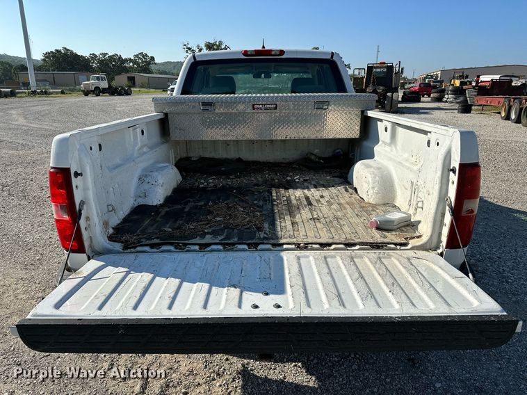image for item OG9176 2010 Chevrolet Silverado 1500  Ext. Cab pickup truck
