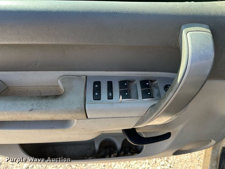 image for item OG9176 2010 Chevrolet Silverado 1500  Ext. Cab pickup truck