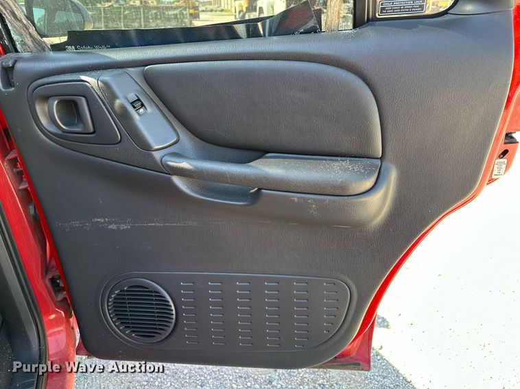 image for item OG9177 2000 Dodge Durango  SUV