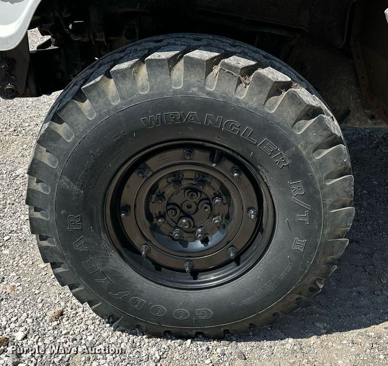 image for item OG9179 1989 Am General M998  SUV