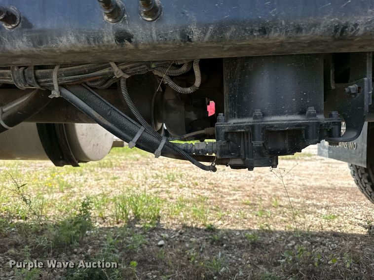 image for item OG9181 2006 Mack  dump truck