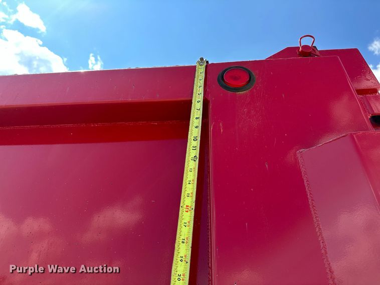 image for item OG9181 2006 Mack  dump truck