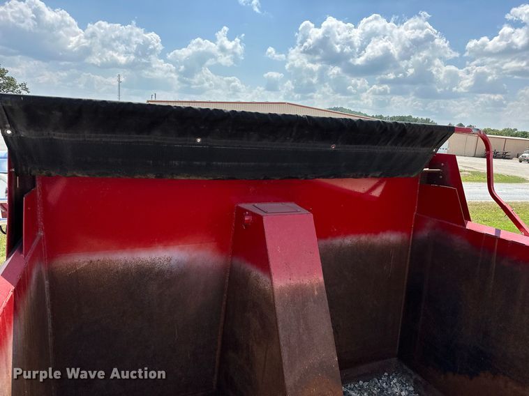 image for item OG9181 2006 Mack  dump truck