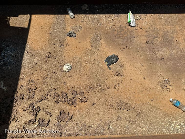 image for item OG9181 2006 Mack  dump truck