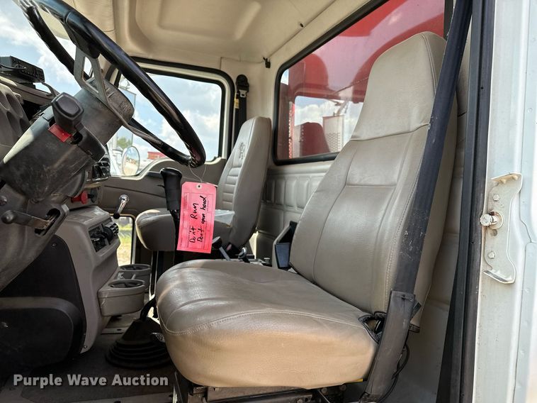 image for item OG9181 2006 Mack  dump truck