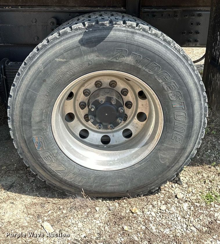 image for item OG9181 2006 Mack  dump truck