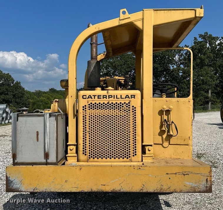 image for item OG9184 1974 Caterpillar 613  grid roller