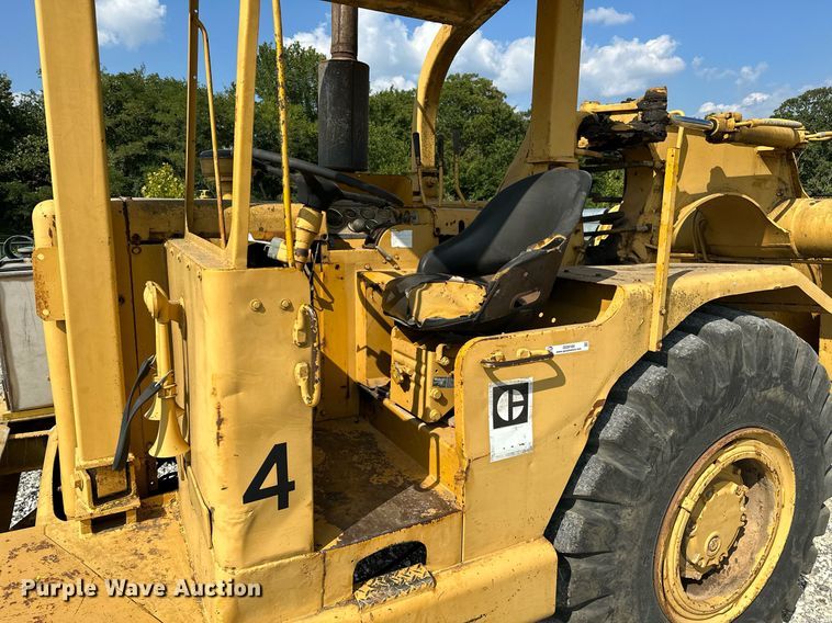 image for item OG9184 1974 Caterpillar 613  grid roller