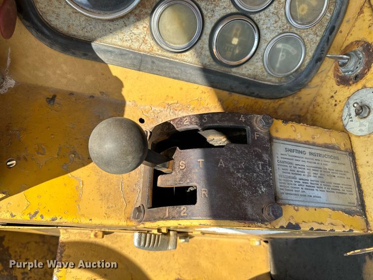 image for item OG9184 1974 Caterpillar 613  grid roller