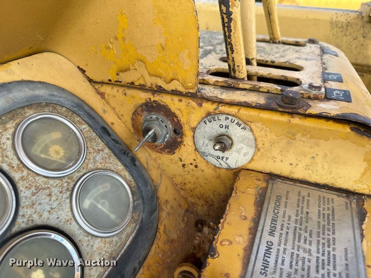 image for item OG9184 1974 Caterpillar 613  grid roller