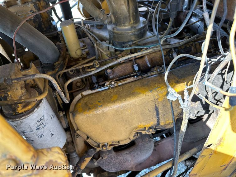 image for item OG9184 1974 Caterpillar 613  grid roller