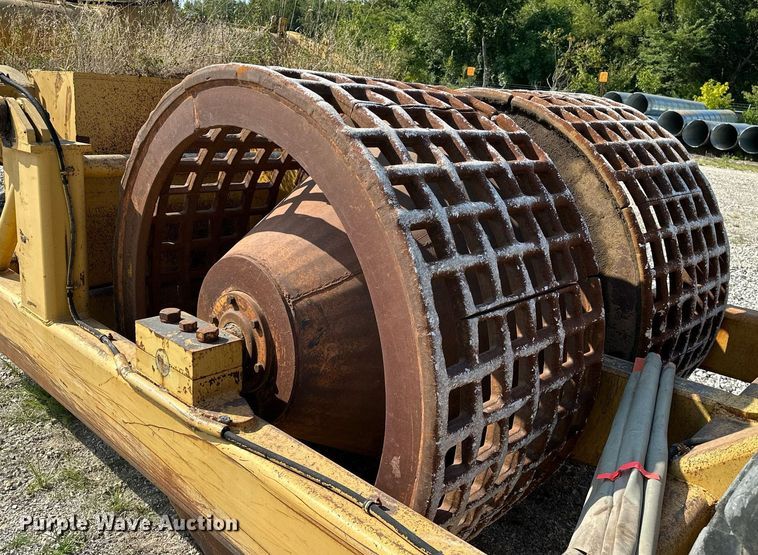 image for item OG9184 1974 Caterpillar 613  grid roller