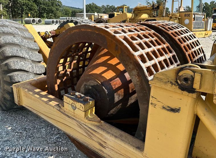 image for item OG9184 1974 Caterpillar 613  grid roller