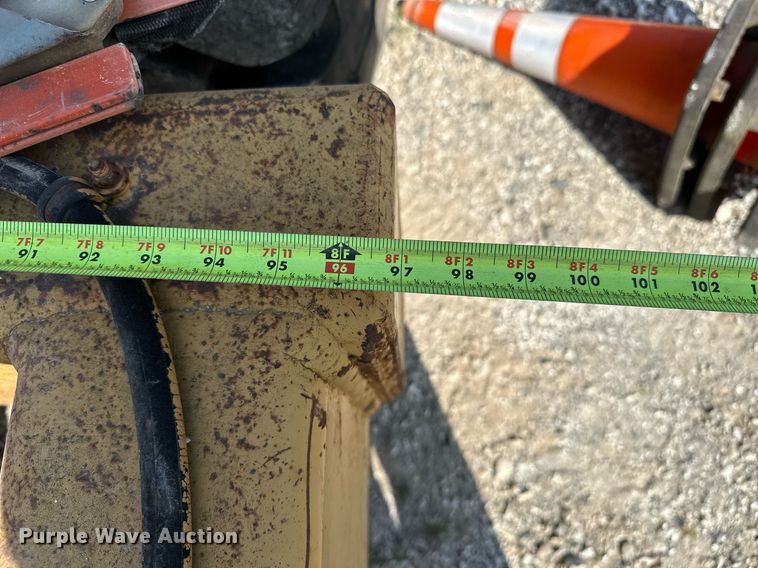 image for item OG9184 1974 Caterpillar 613  grid roller