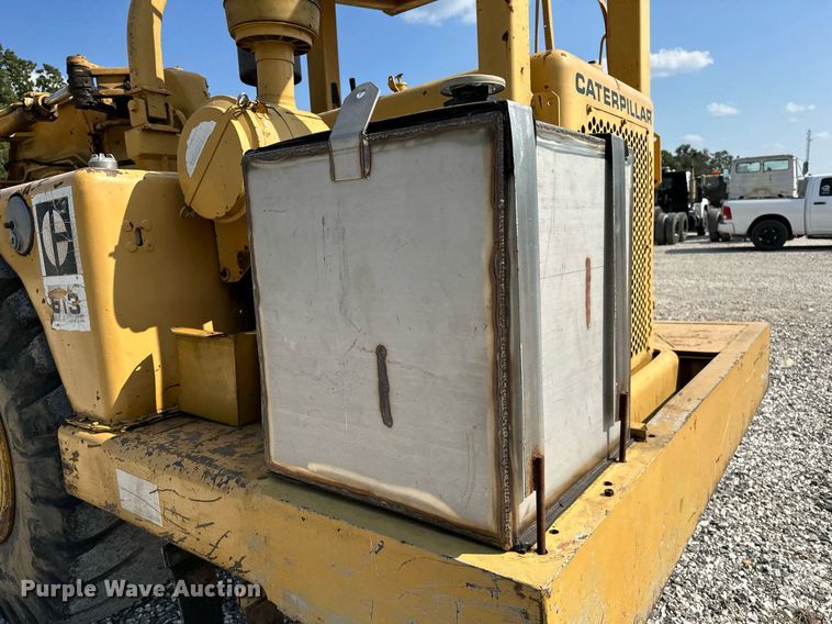 image for item OG9184 1974 Caterpillar 613  grid roller