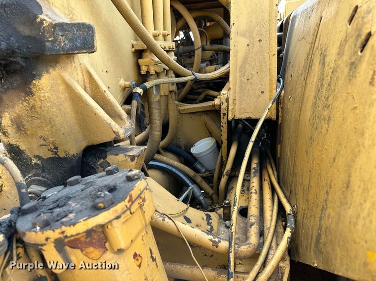 image for item OG9184 1974 Caterpillar 613  grid roller