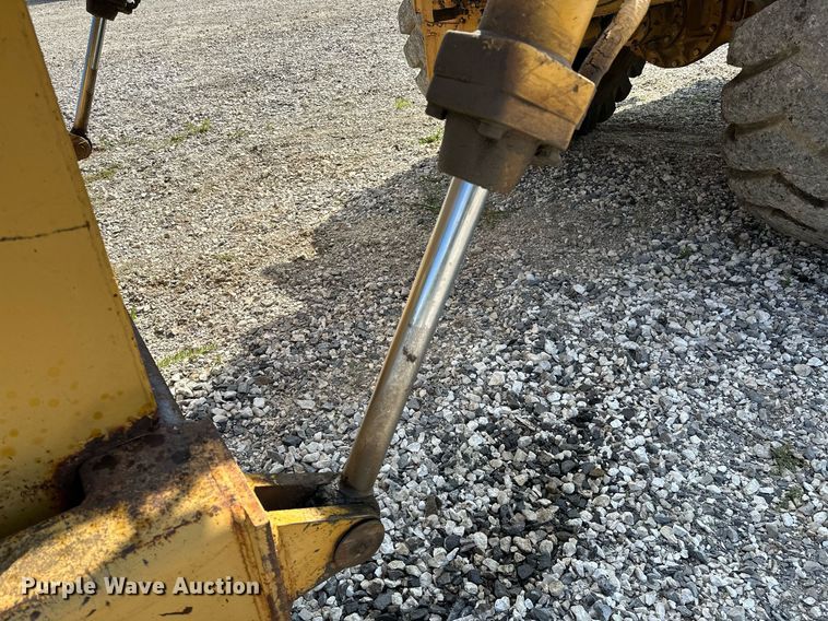 image for item OG9184 1974 Caterpillar 613  grid roller