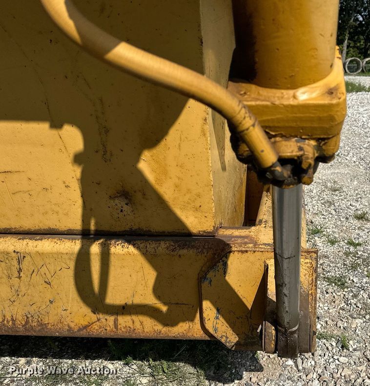 image for item OG9184 1974 Caterpillar 613  grid roller