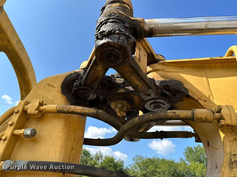 image for item OG9184 1974 Caterpillar 613  grid roller