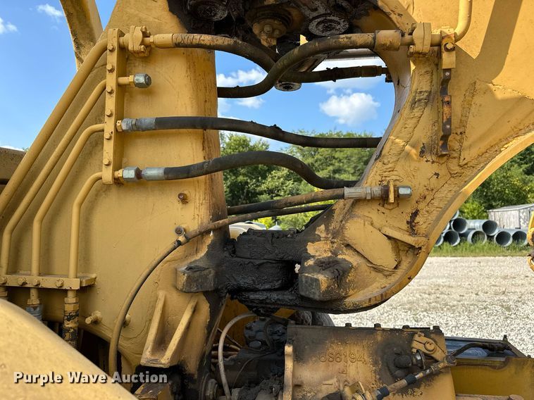 image for item OG9184 1974 Caterpillar 613  grid roller