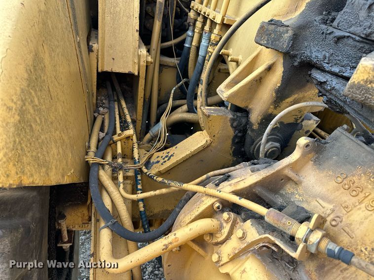 image for item OG9184 1974 Caterpillar 613  grid roller