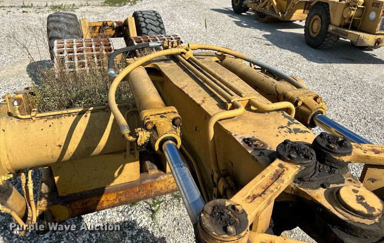 image for item OG9184 1974 Caterpillar 613  grid roller