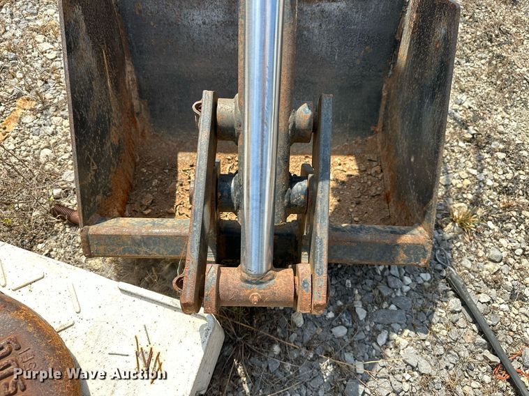 image for item OG9195 Kelley B10  backhoe attachment