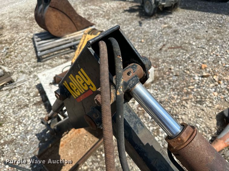 image for item OG9195 Kelley B10  backhoe attachment