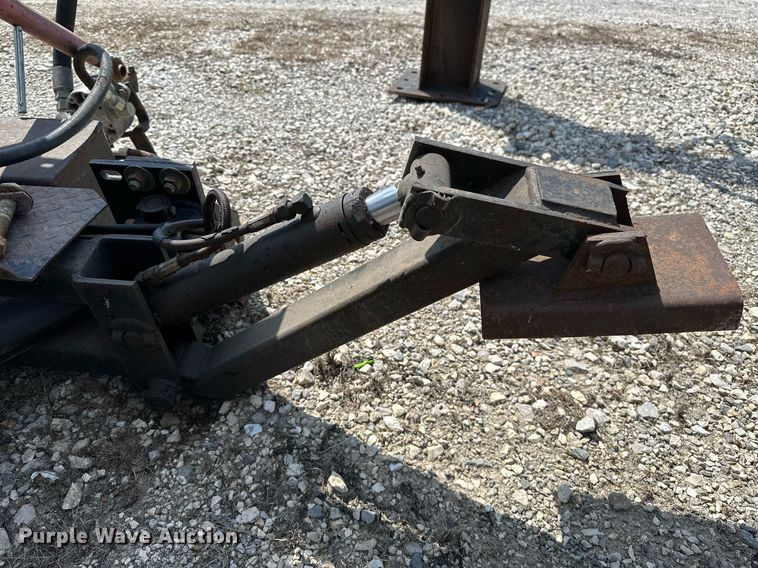 image for item OG9195 Kelley B10  backhoe attachment