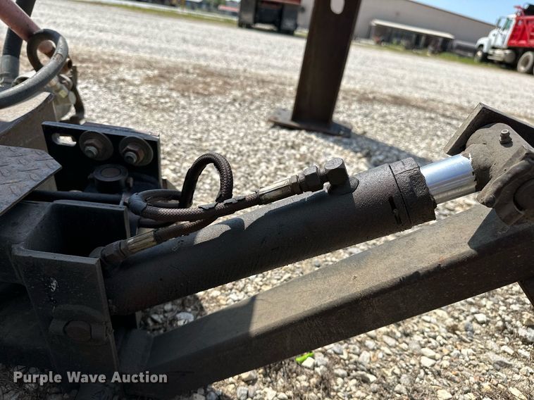 image for item OG9195 Kelley B10  backhoe attachment