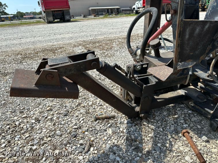 image for item OG9195 Kelley B10  backhoe attachment