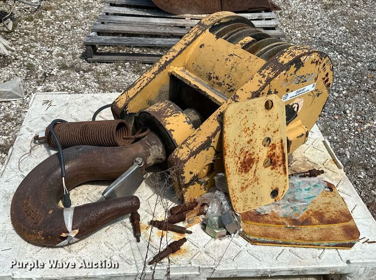 image for item OG9197 P&H  crane block