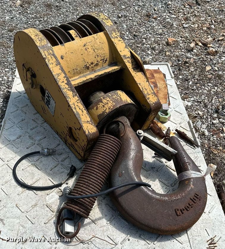 image for item OG9197 P&H  crane block