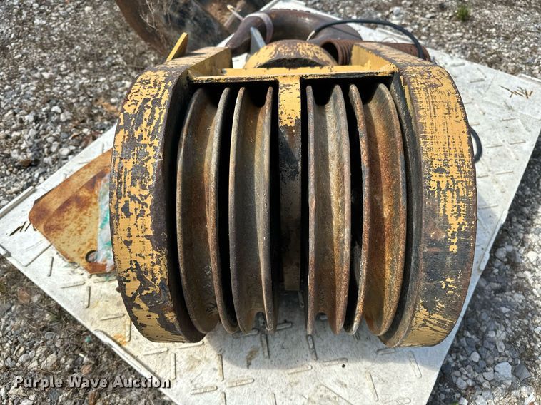 image for item OG9197 P&H  crane block