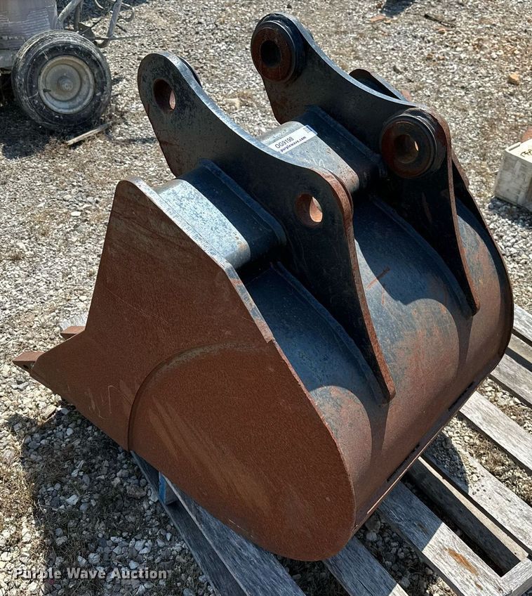 image for item OG9198 Bobcat  excavator bucket