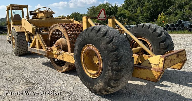 image for item OG9214 Caterpillar 613C  grid roller