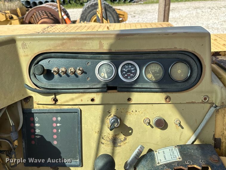 image for item OG9214 Caterpillar 613C  grid roller